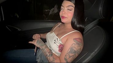She seduces the Uber driver and ends up sucking and fucking him inside the car until he cum inside pussy. 18 years old- creampie- amateur- pov- mexican- valeryfox